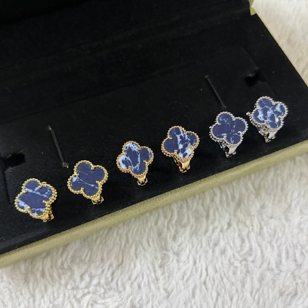 [⭐Spark]CLOVER PIETERSITE MEDIUM STUD EARRINGS