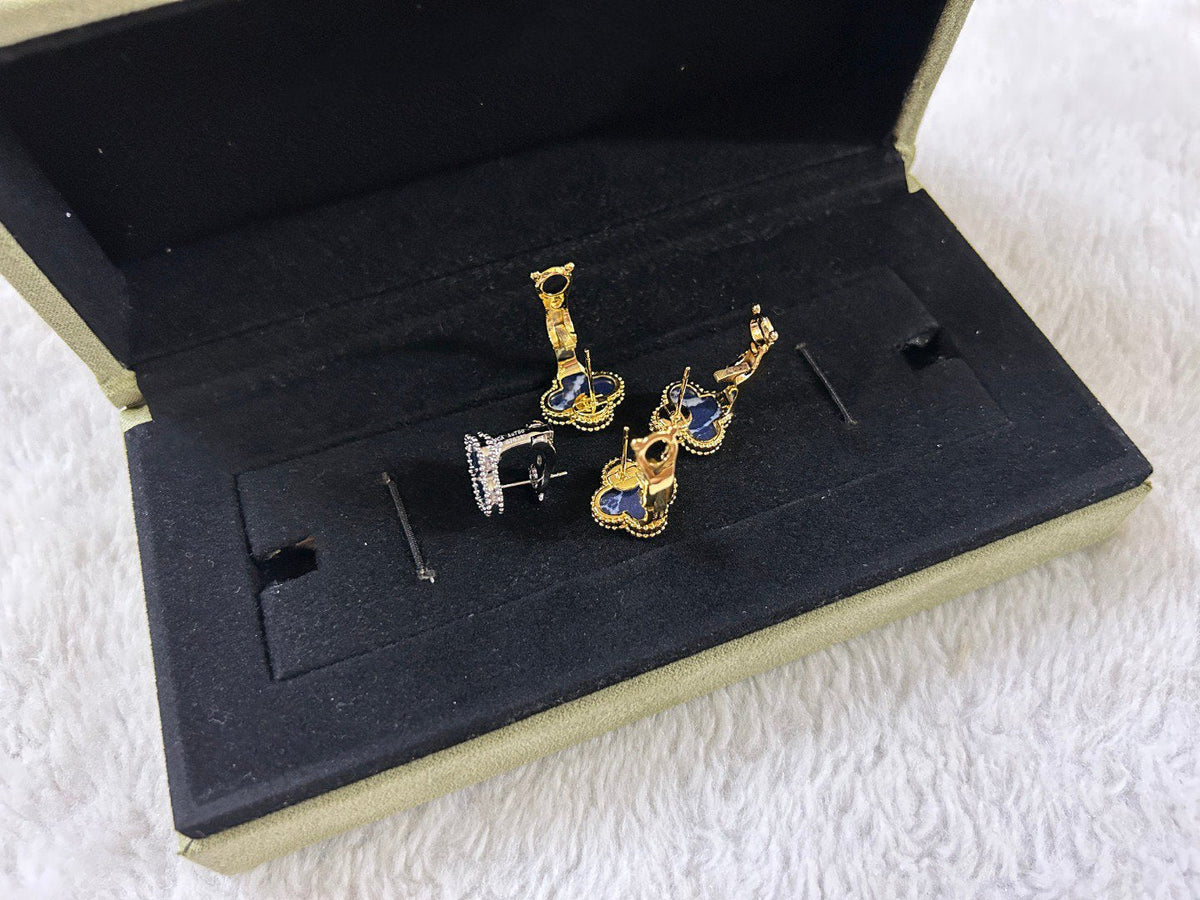 [⭐Spark]CLOVER PIETERSITE MEDIUM STUD EARRINGS