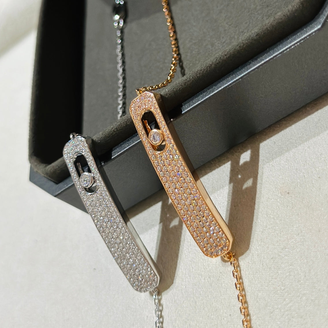 [⭐Spark]MOVE CLASSIQUE DIAMOND PAVED BRACELET