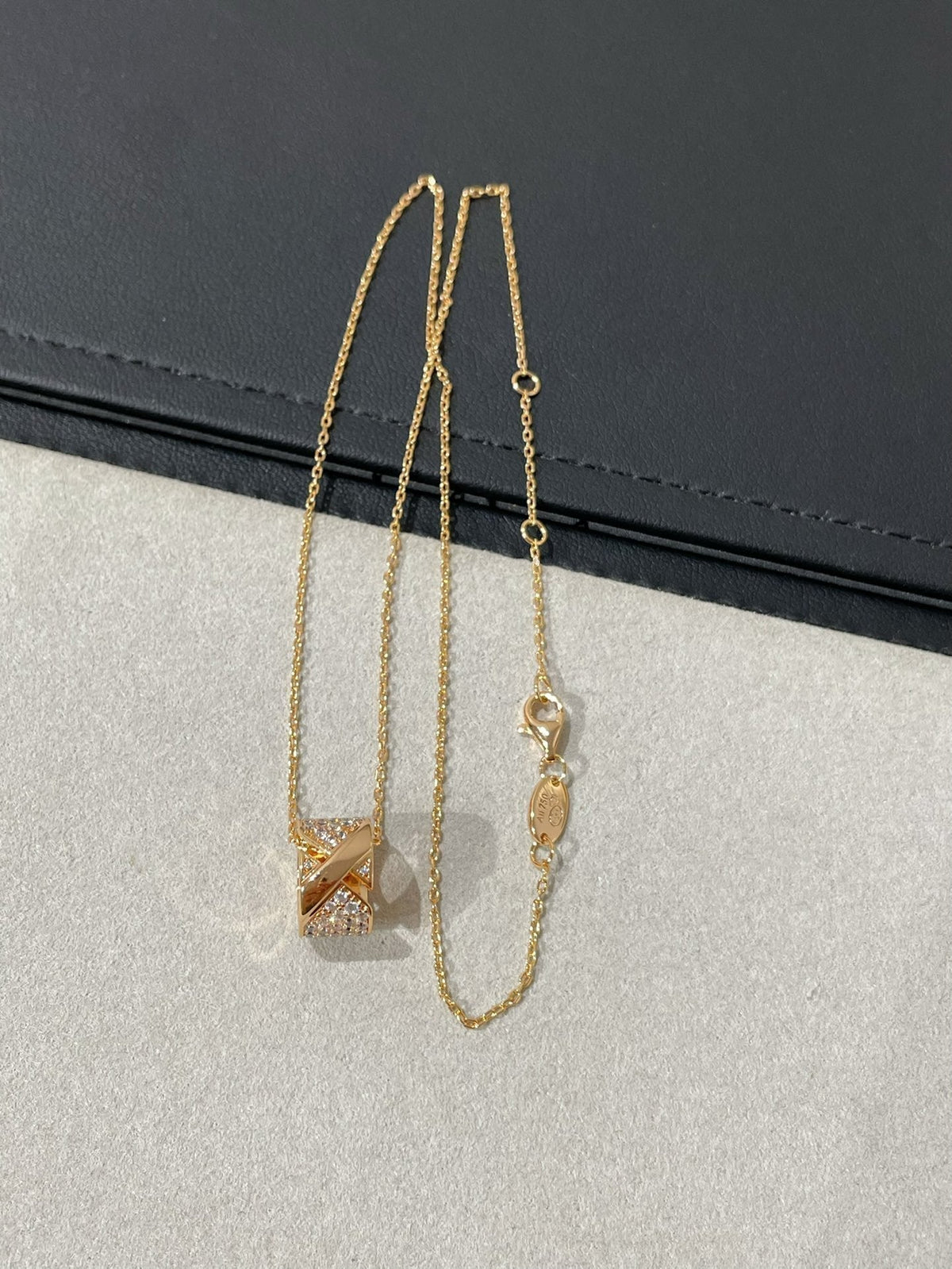 [⭐Spark]LIENS EVIDENCE DIAMOND PAVED NECKLACE