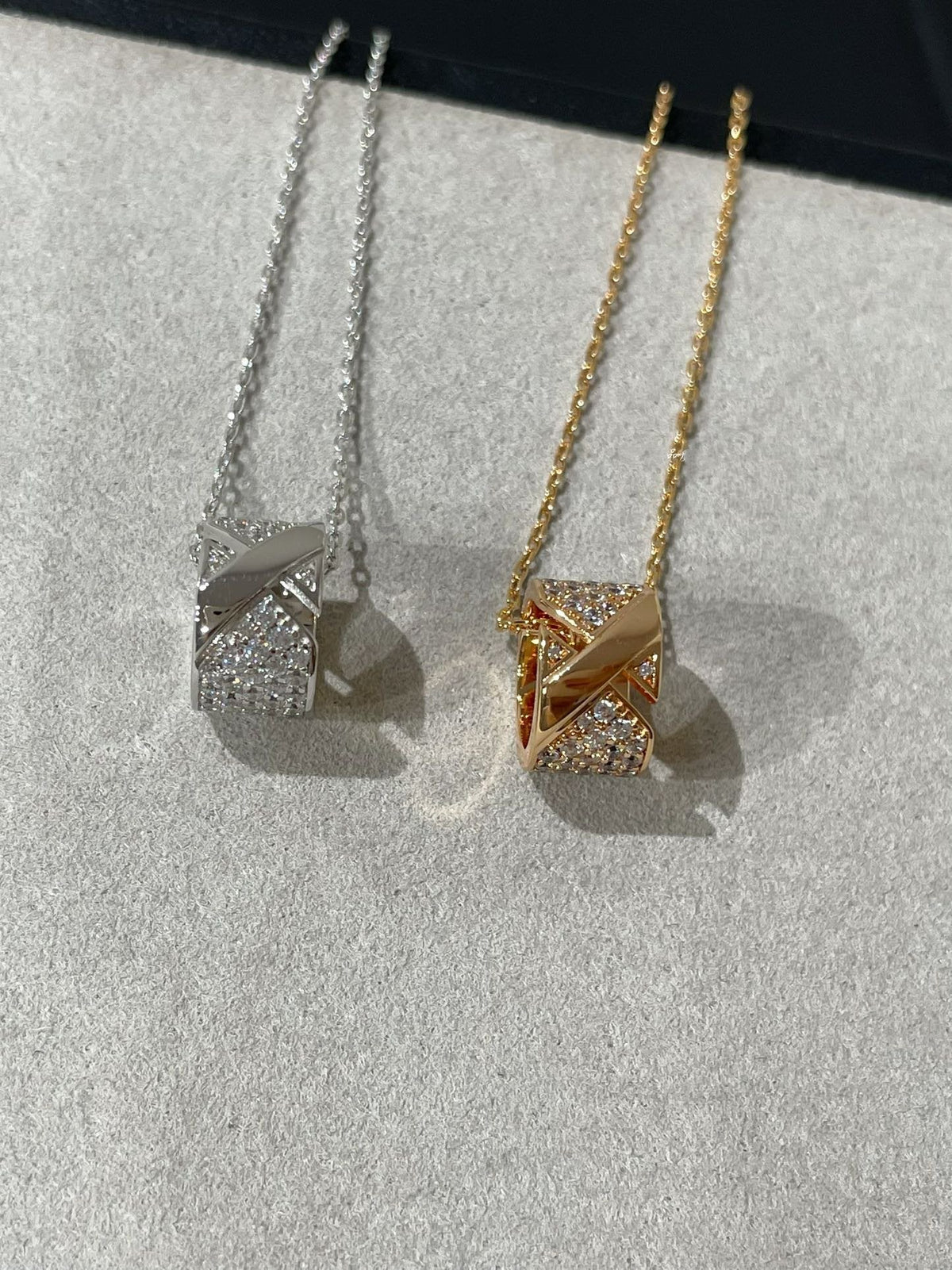 [⭐Spark]LIENS EVIDENCE DIAMOND PAVED NECKLACE