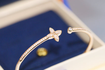 [⭐Spark]IDYLLE PINK GOLD OPEN BRACELET DIAMOND PAVED