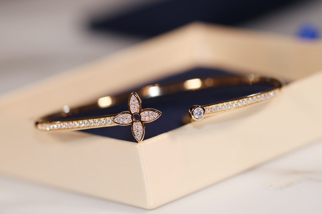 [⭐Spark]IDYLLE GOLD OPEN BRACELET DIAMOND PAVED