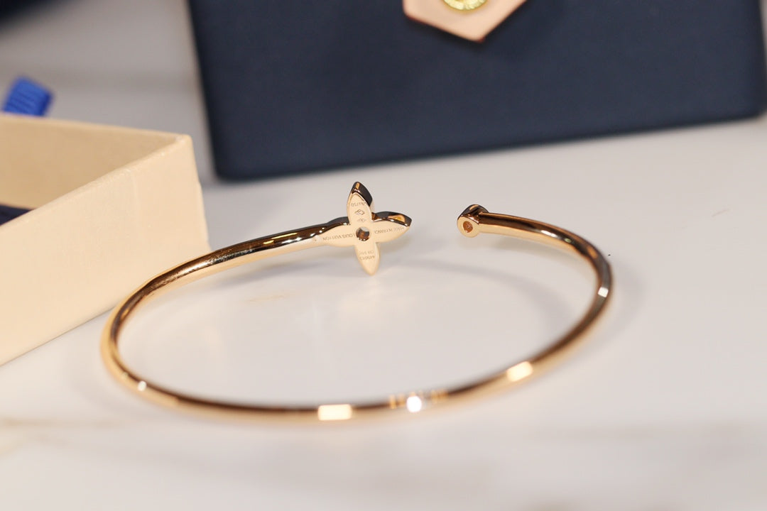 [⭐Spark]IDYLLE GOLD OPEN BRACELET DIAMOND PAVED