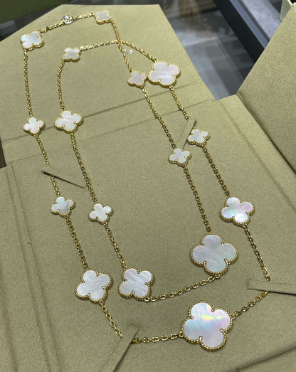 [⭐Spark]CLOVER 16 MOTIF WHITE MOP GOLD NECKLACE