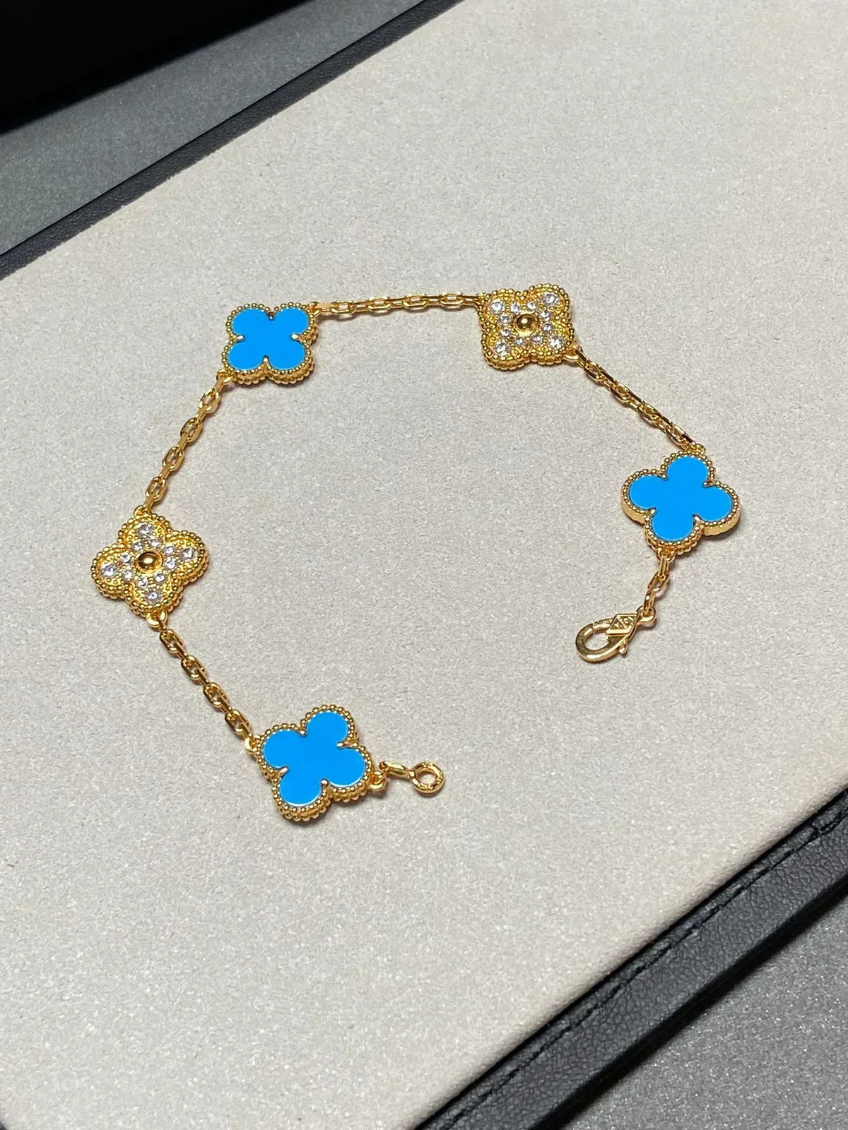 [⭐Spark] CLOVER 5 MOTIF BLUE AGATE BRACELET COLLECTION