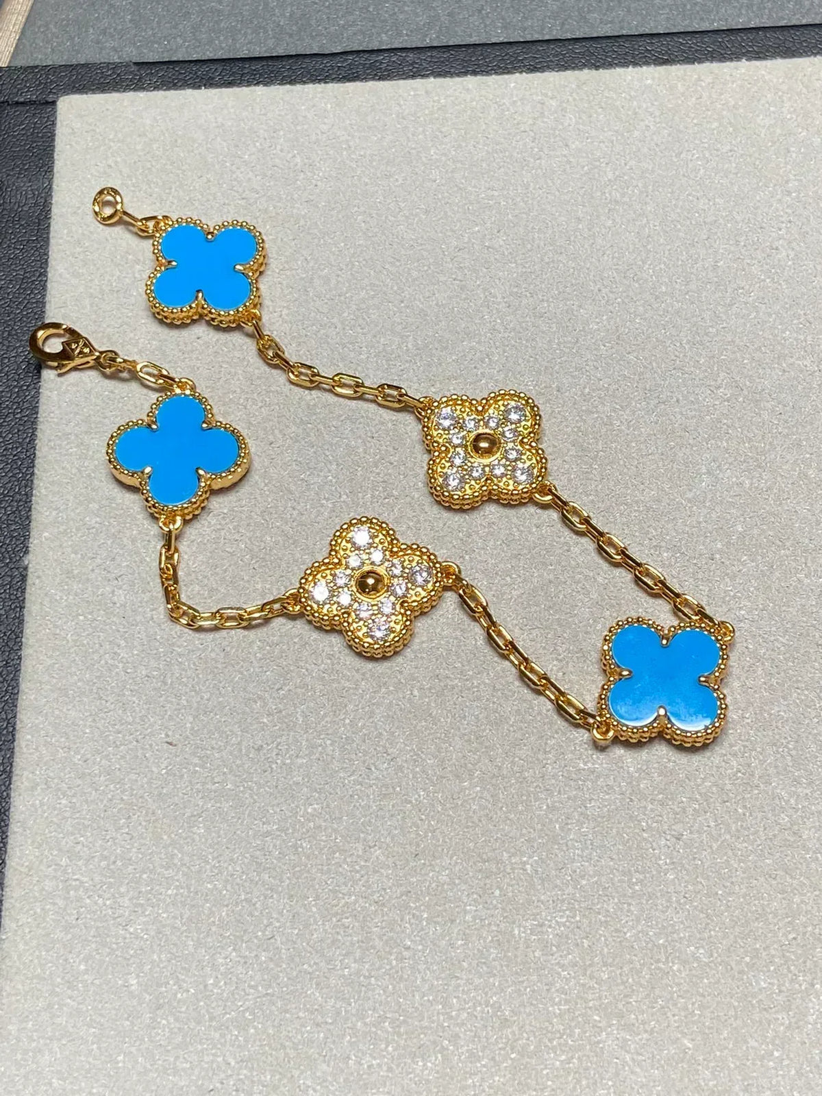 [⭐Spark] CLOVER 5 MOTIF BLUE AGATE BRACELET COLLECTION