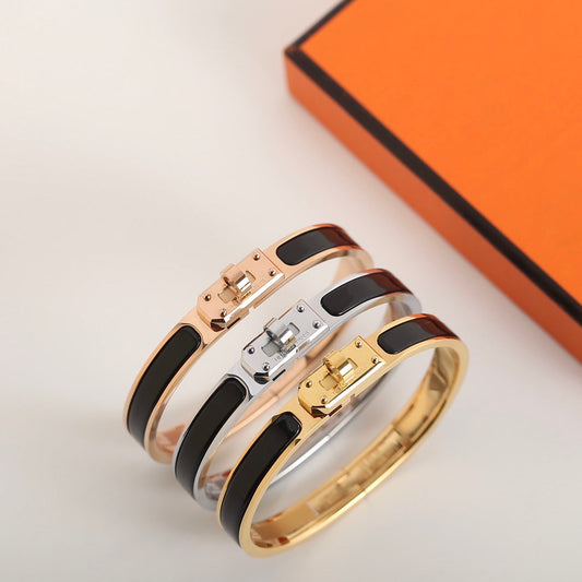 [⭐Spark]HM KELLY BLACK BRACELET