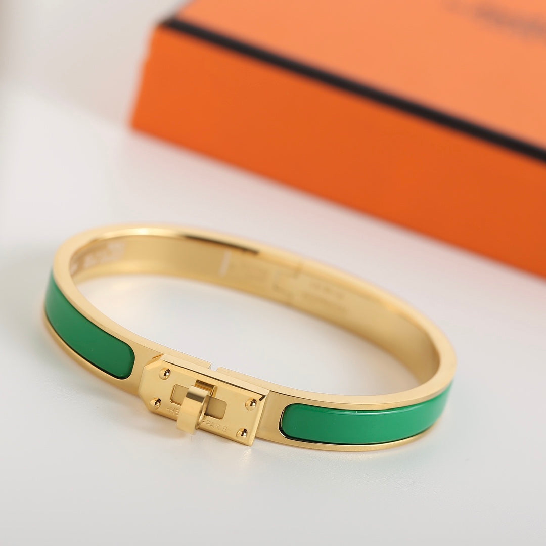 [⭐Spark]HM KELLY GREEN BRACELET