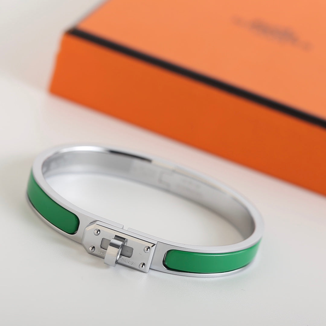 [⭐Spark]HM KELLY GREEN BRACELET