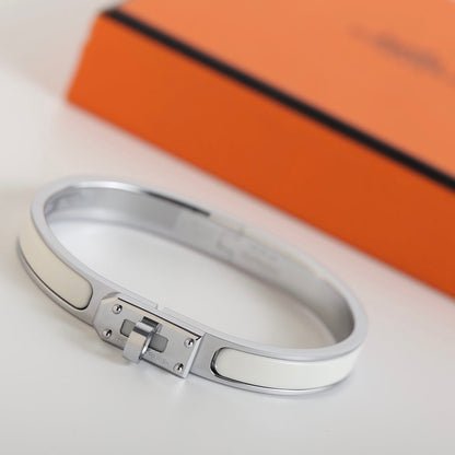 [⭐Spark]HM KELLY WHITE BRACELET