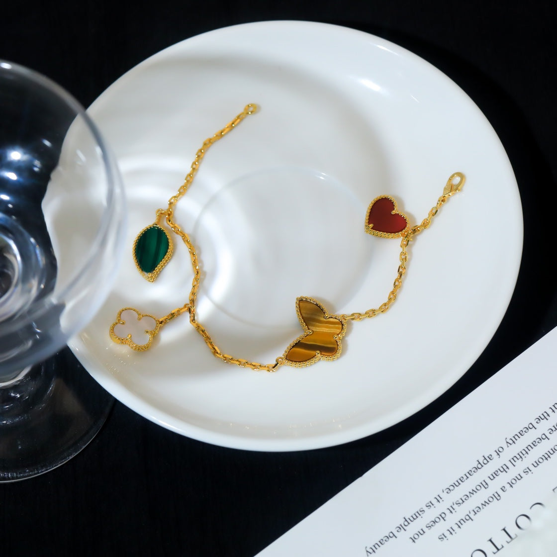 [⭐Spark]LUCKY SPRING 5 MOTIF GOLD BRACELET