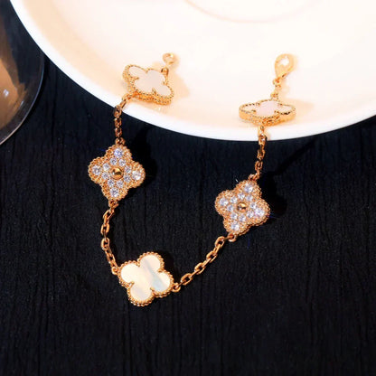 [⭐Spark]CLOVER WHITE PEARL MOP 5 MOTIF BRACELET COLLECTION