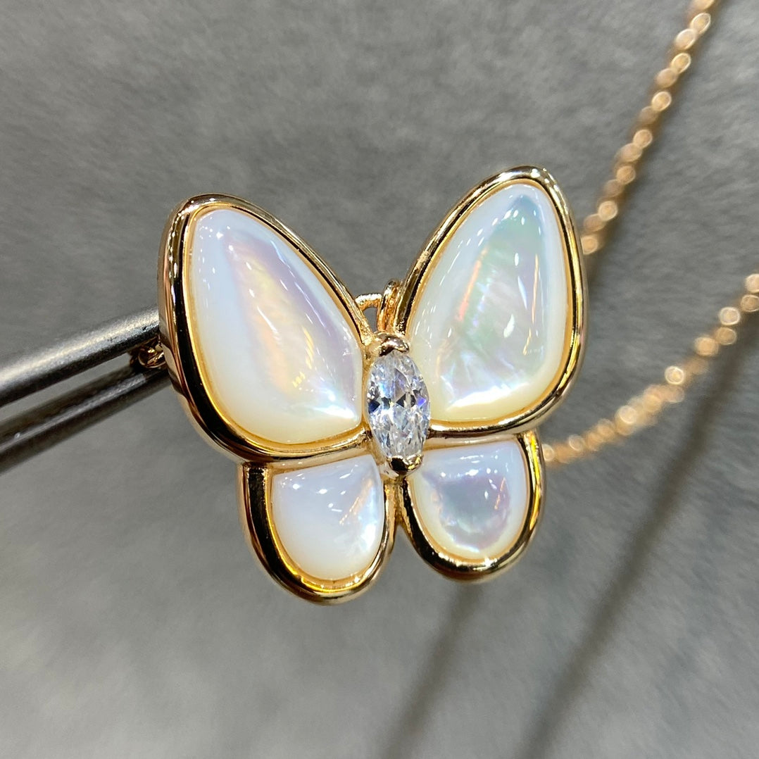 [⭐Spark]BUTTERFLY MOP DIAMOND NECKLACE