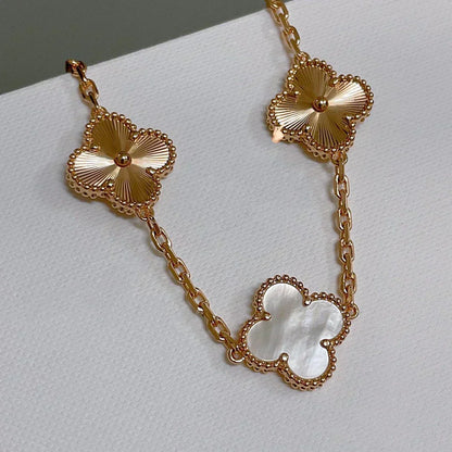 [⭐Spark]CLOVER WHITE PEARL MOP 5 MOTIF BRACELET COLLECTION