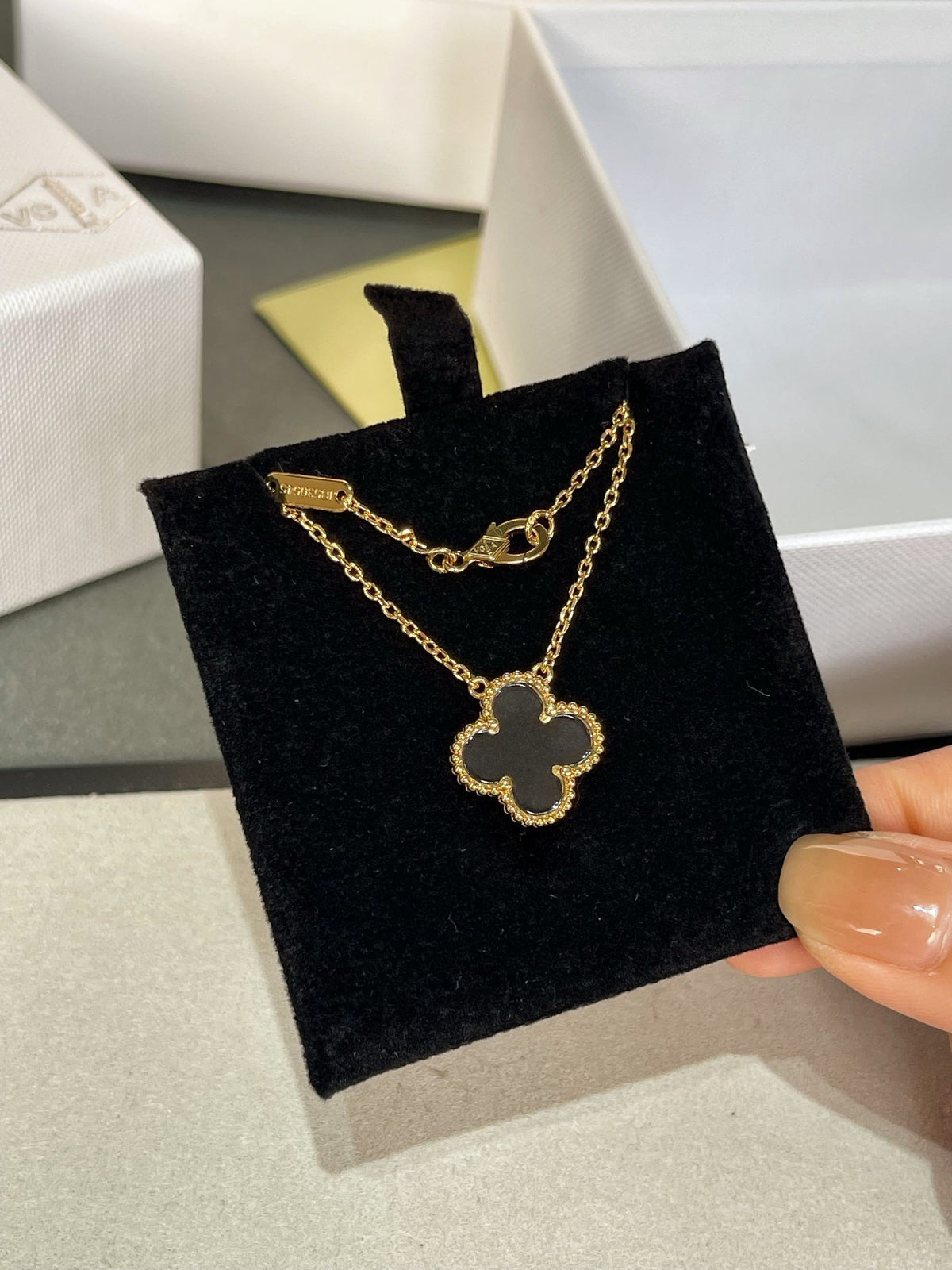 [⭐Spark]CLOVER ROCK CRYSTAL ROSE GOLD NECKLACE