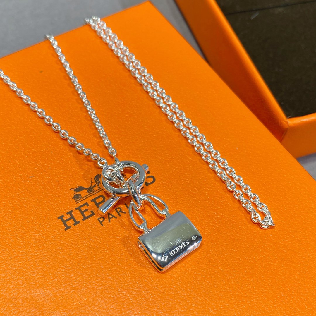 [⭐Spark]CONSTANCE PEDANT SILVER NECKLACE