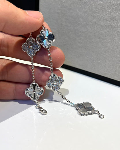 [⭐Spark] CLOVER 5 MOTIF LASER BRACELET COLLECTION