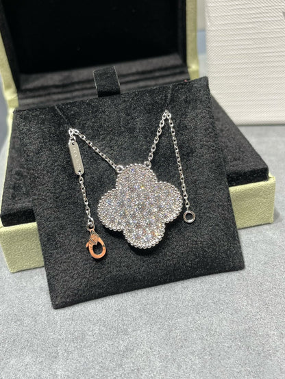 [⭐Spark]CLOVER 25MM LARGE PENDANT DIAMOND PAVED SILVER NECKLACE