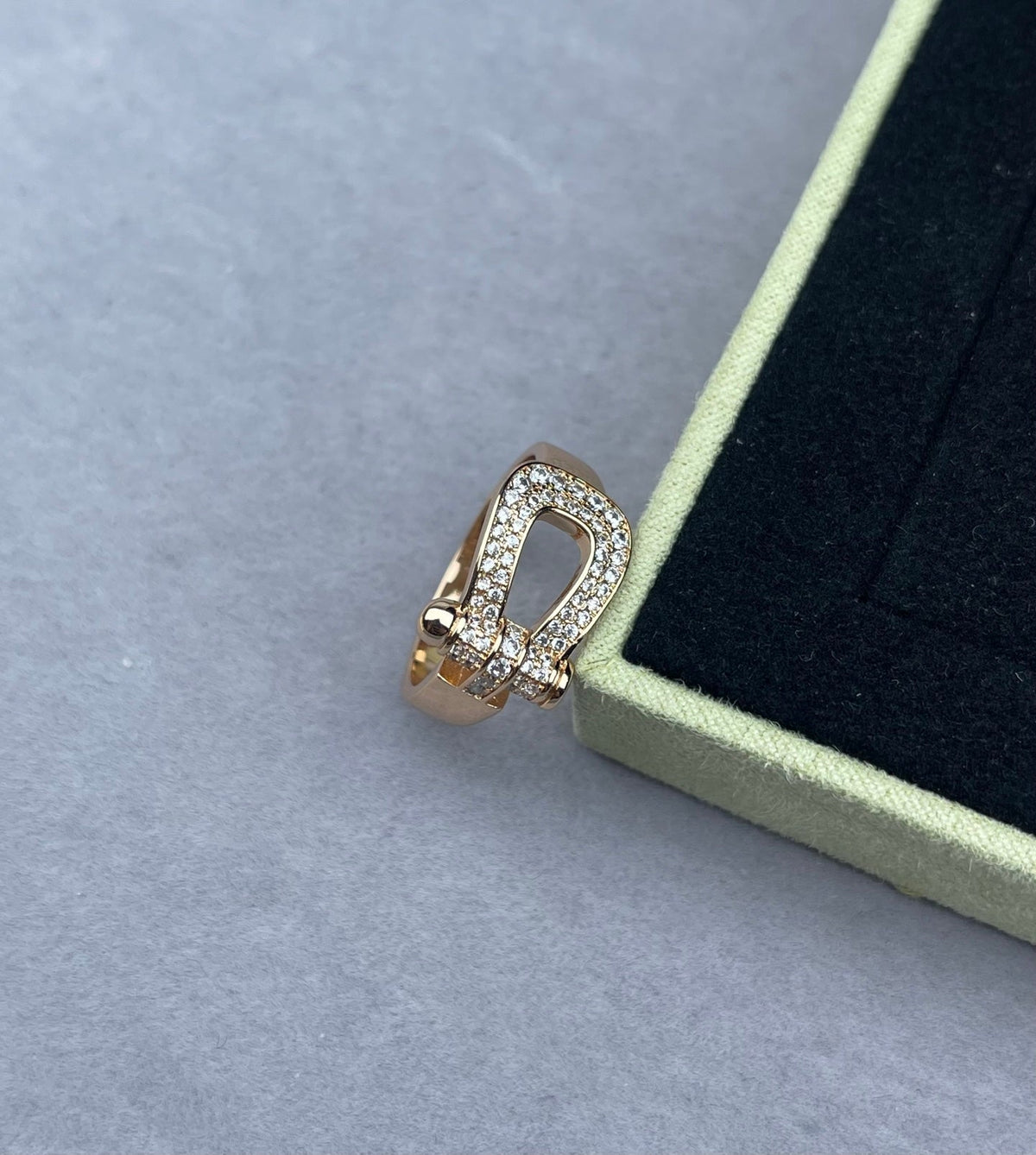 [⭐Spark]Wide Hoof-Shaped Diamond-Studded Ring