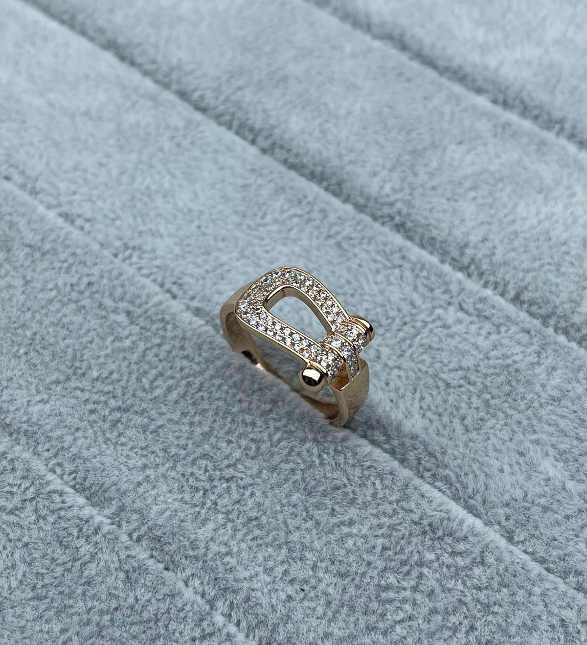 [⭐Spark]Wide Hoof-Shaped Diamond-Studded Ring