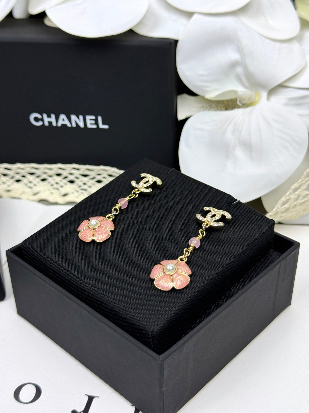 [⭐Spark]26C Pink Camellia Enamel Pendant with Double C Earrings