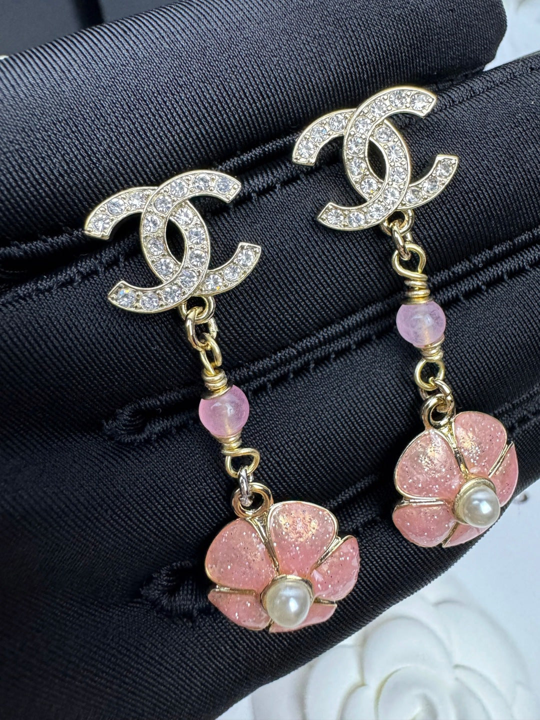 [⭐Spark]26C Pink Camellia Enamel Pendant with Double C Earrings