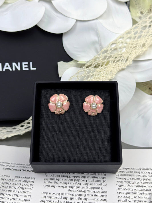 [⭐Spark]26C Pink Camellia Pearl Enamel Stud Earrings