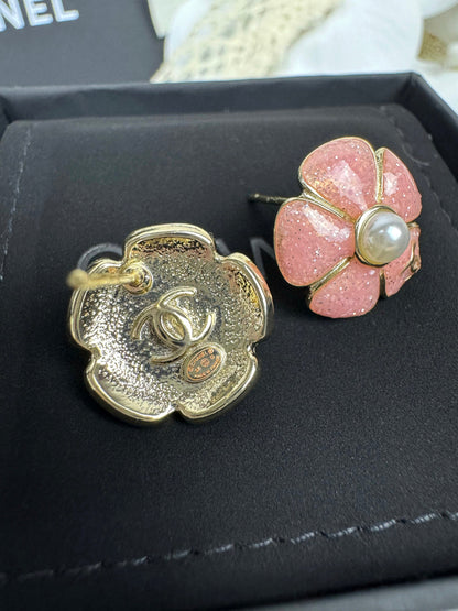 [⭐Spark]26C Pink Camellia Pearl Enamel Stud Earrings