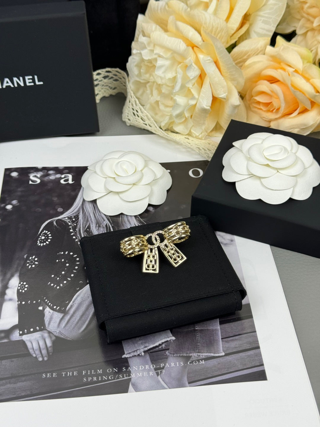 [⭐Spark]25K Hollow Bow Brooch