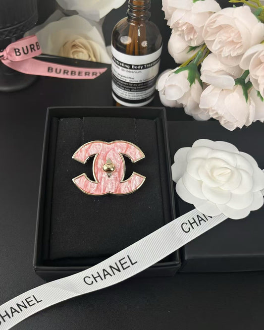 [⭐Spark]Pink Resin Classic Brooch 5cm