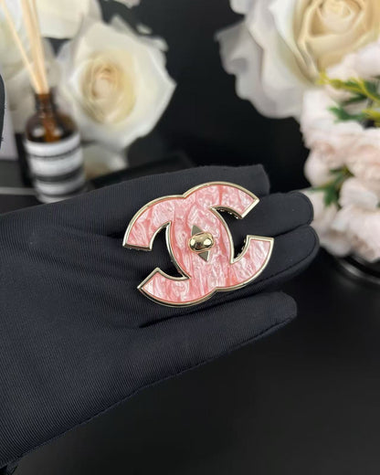 [⭐Spark]Pink Resin Classic Brooch 5cm
