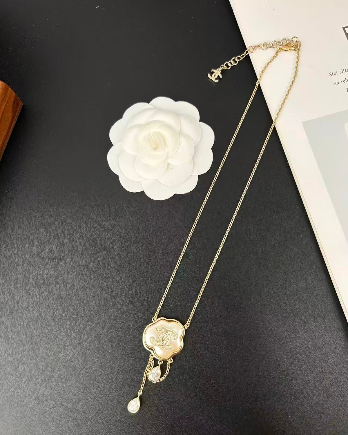 [⭐Spark]Cloud Pearl Mother-of-Pearl Diamond Chain Pendant Necklace