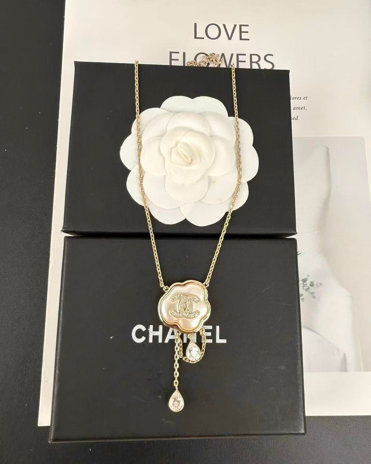 [⭐Spark]Cloud Pearl Mother-of-Pearl Diamond Chain Pendant Necklace
