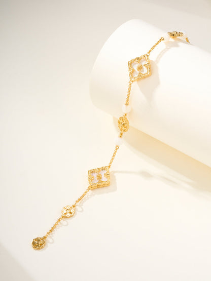 [⭐Spark]B.C.L ENAMELED Three-Flower Bracelet（Trumpet)