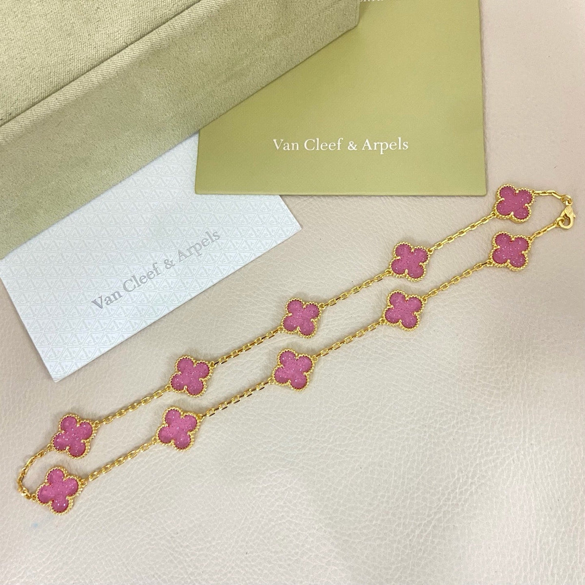 [⭐Spark]CLOVER 10 MOTIFS  NEW BUBBLE PINK ENAMEL