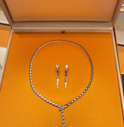 [⭐Spark]NEW！SERPENT DIAMOND NECKLACE