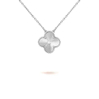 [⭐Spark]CLOVER  15MM DIAMOND LASER NECKLACE SILVER