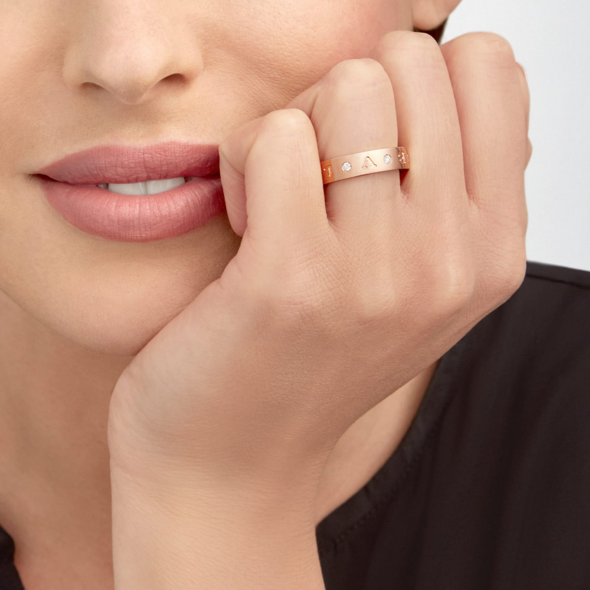 [⭐Spark]ZERO 1 ESSENTIAL PINK GOLD BAND WITH DIAMONDS RING