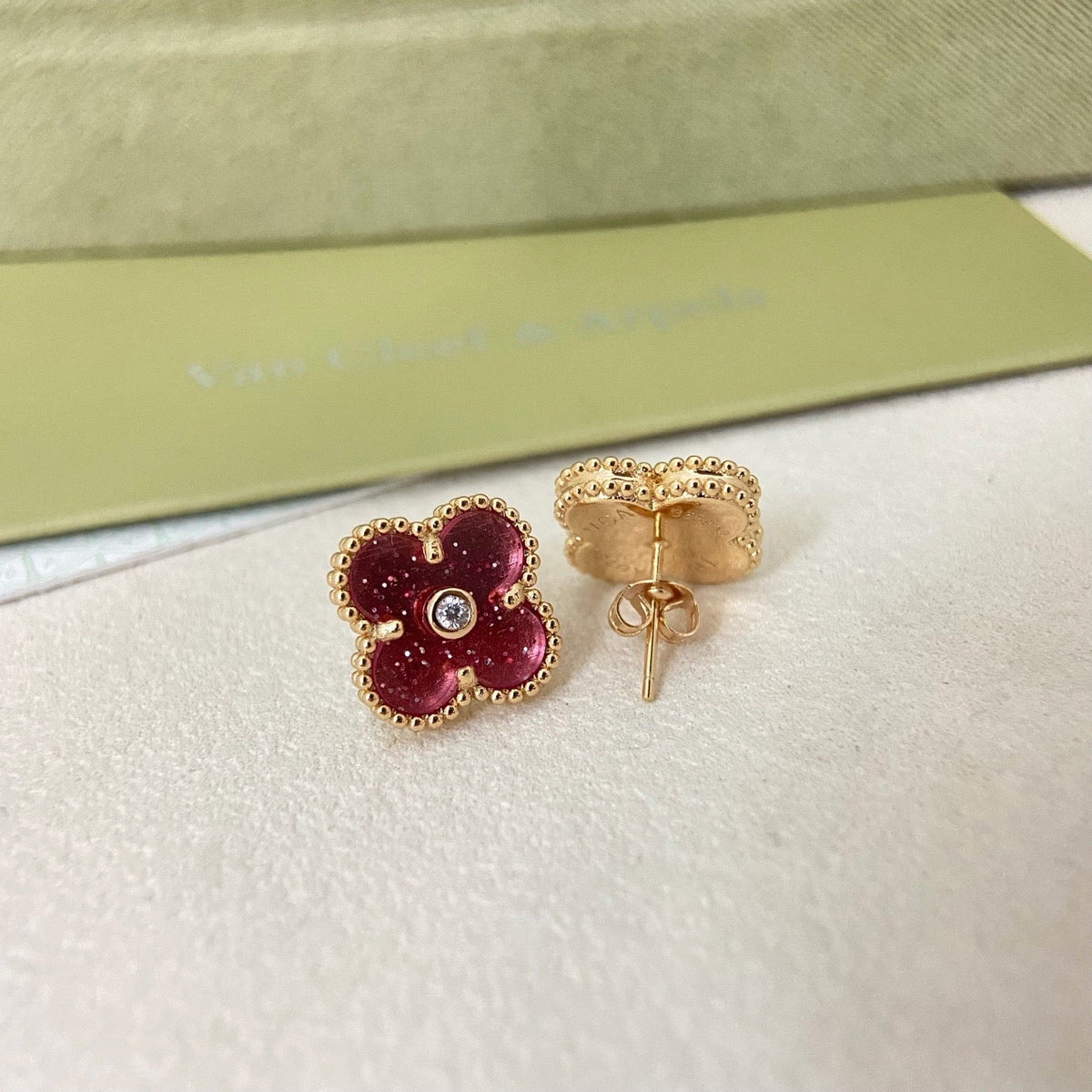 [⭐Spark]2026 NEW  CLOVER 1 MOTIFPINK ENAMEL STUD EARRINGS WITH DIAMONDS