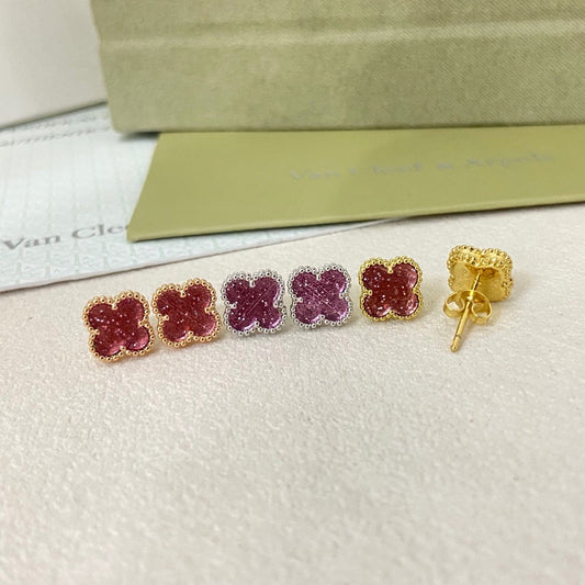 [⭐Spark]2026 NEW MINI CLOVER 1 MOTIF  BUBBLE PINK ENAMEL