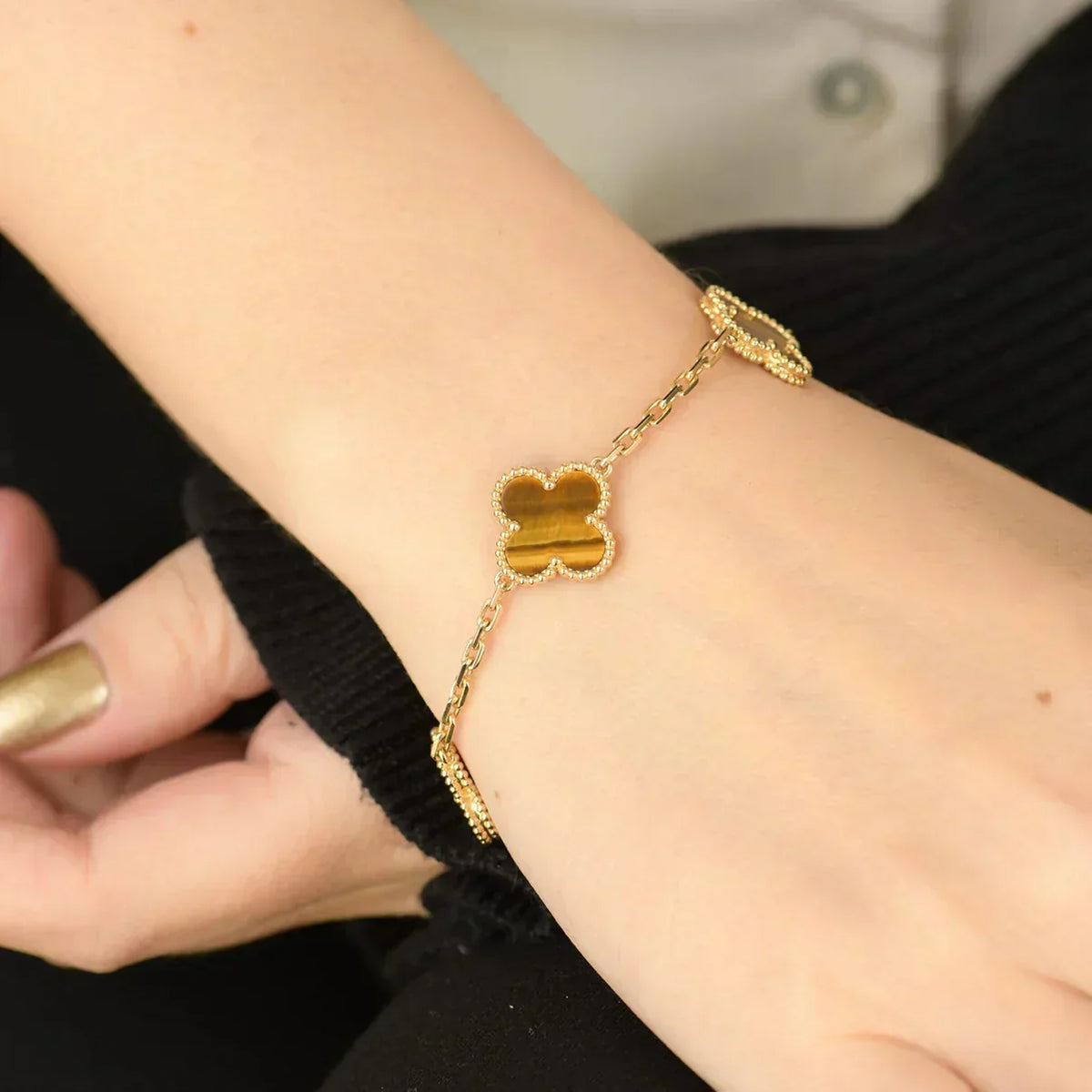 [⭐Spark] CLOVER 5 MOTIFS TIGER EYE BRACELET COLLECTION