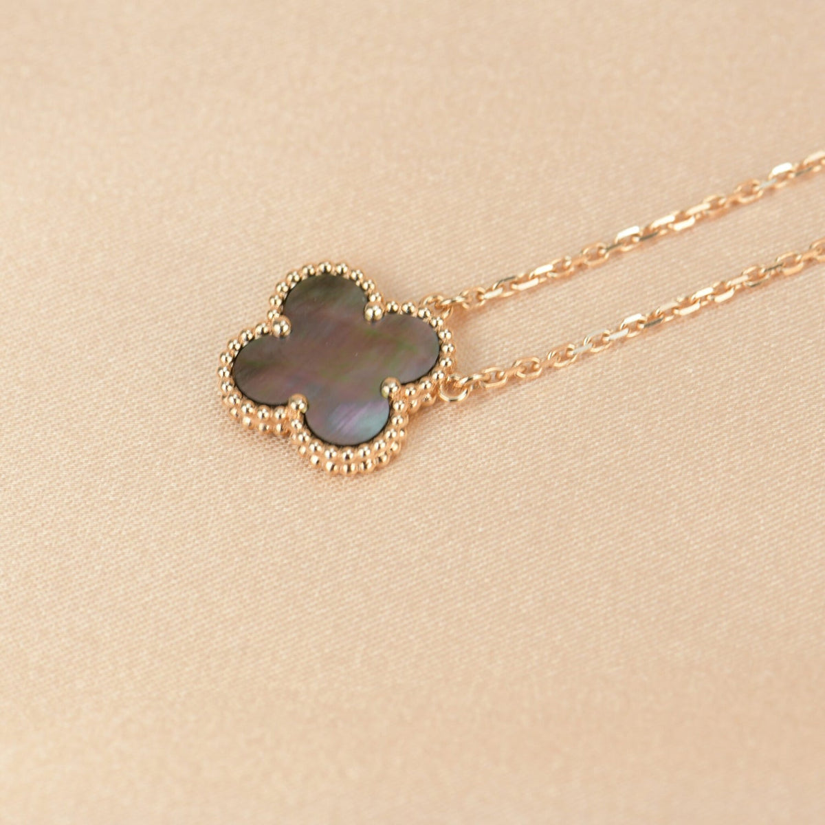 [⭐Spark]CLOVER 15MM  GRAY MOTHER OF PEARL NECKLACE