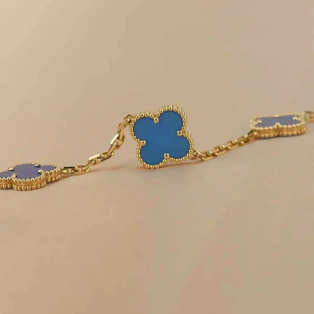 [⭐Spark] CLOVER 5 MOTIF BLUE AGATE BRACELET COLLECTION