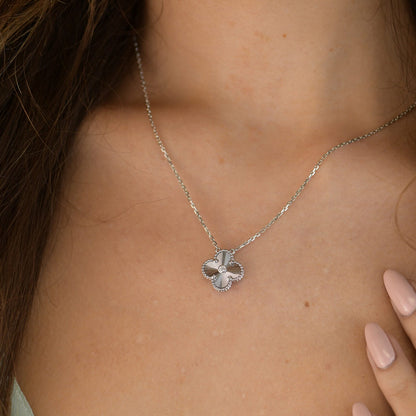 [⭐Spark]CLOVER  15MM DIAMOND LASER NECKLACE SILVER