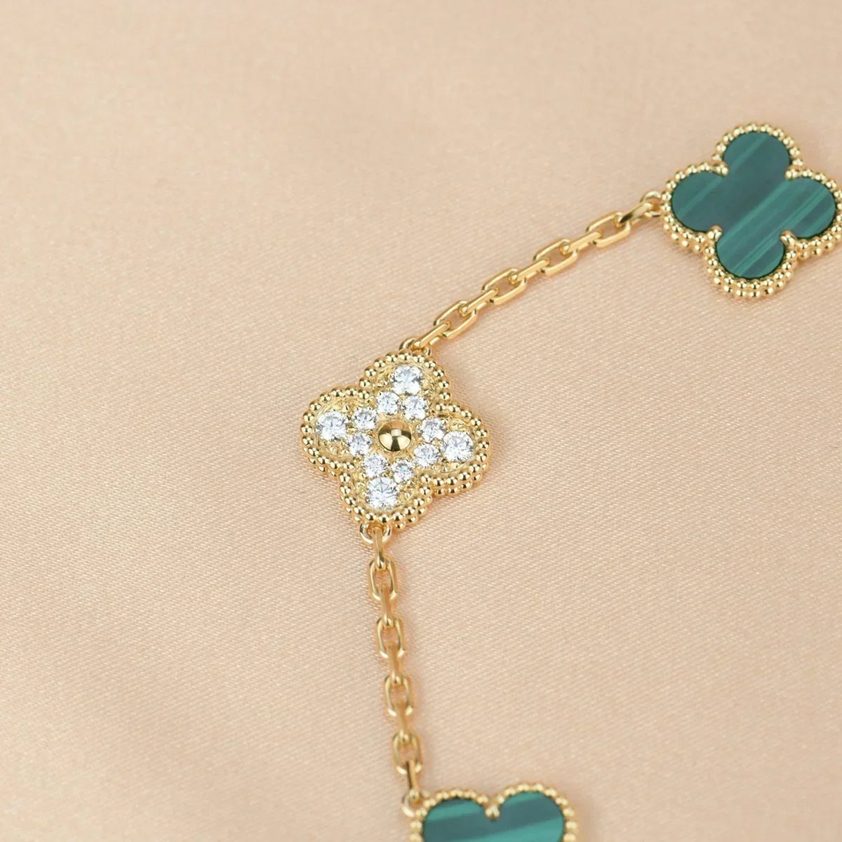 [⭐Spark] CLOVER 5 MOTIF MALACHITE BRACELET COLLECTION