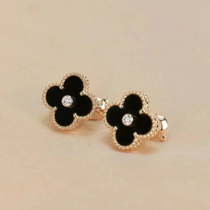 [⭐Spark]CLOVER MEDIUM 1 MOTIFS ONYX DIAMOND EARRINGS