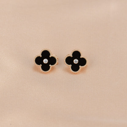 [⭐Spark]CLOVER MEDIUM 1 MOTIFS ONYX DIAMOND EARRINGS