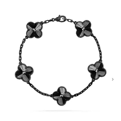[⭐Spark]CLOVER 5 MOTIF BLACK BRACELET