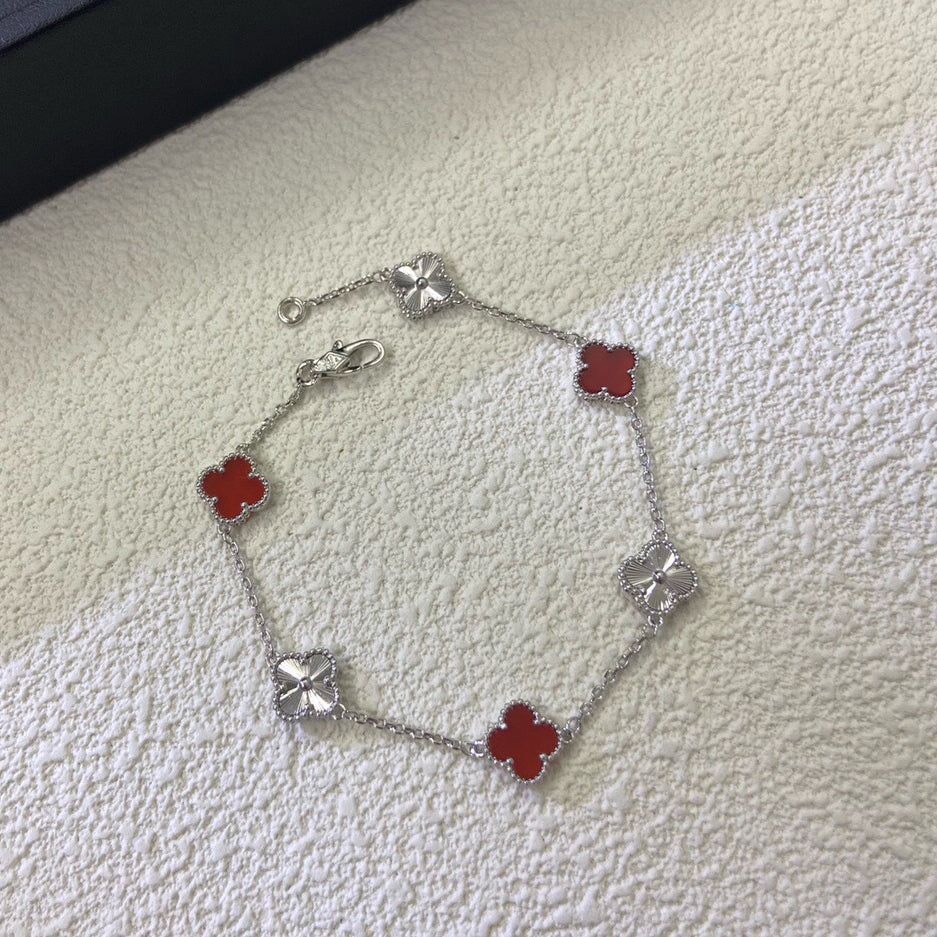 [⭐Spark]CLOVER 6 MOTIF RED AGATE LASER BRACELET
